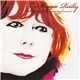 Maggie Reilly - Looking Back, Moving Forward